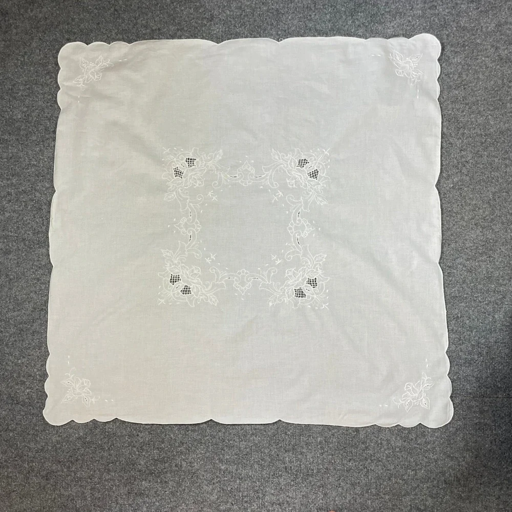 Antique Doilie Tablecloth 32x32 White Floral Embroidered Scalloped Cutwork